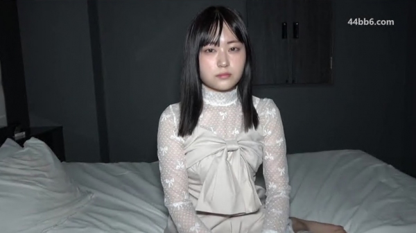 相当清纯却想被弄脏的主妇个人拍摄视频 FC2PPV-4730449