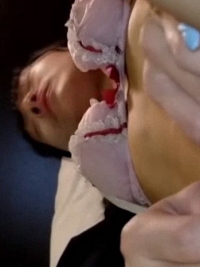 被卑劣大叔玩弄的合法□里少女冷静应对 FC2PPV-4744797